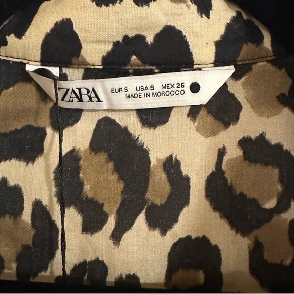 NWT Zara leopard print button down top - Picture 5 of 9